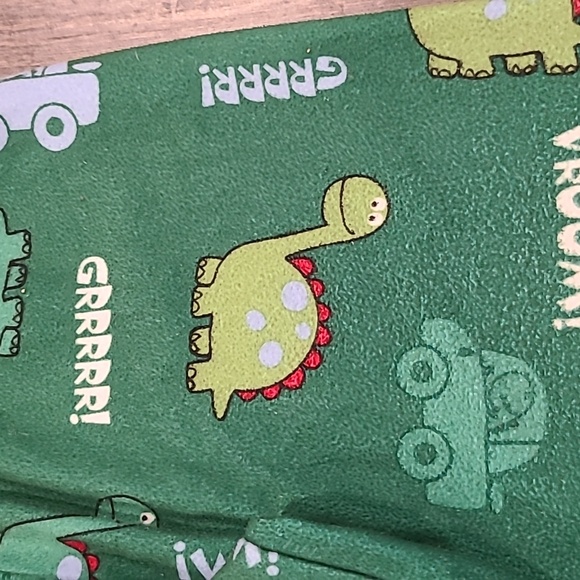 Dinosaur & Cars Pajamas Set Size 4T - Picture 6 of 6